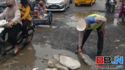 Ops Patuh Toba 2026, Satlantas Polres Pelabuhan Belawan Edukasi Pengendara dan Atur Lalu Lintas di Simpang Titipapan